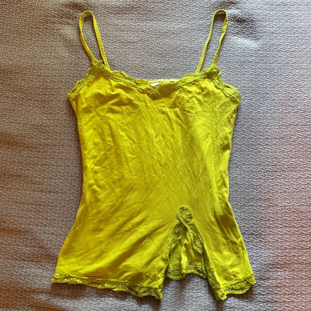 Victorias Secret PINK Lime Green Lace Trim Slit Front Camisole Tank Top M